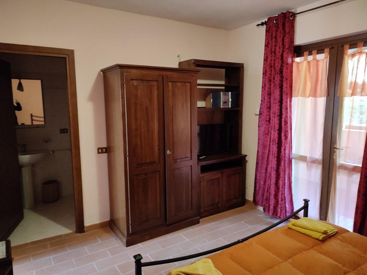 B&B Casale Roshlee Gualdo Cattaneo Zewnętrze zdjęcie